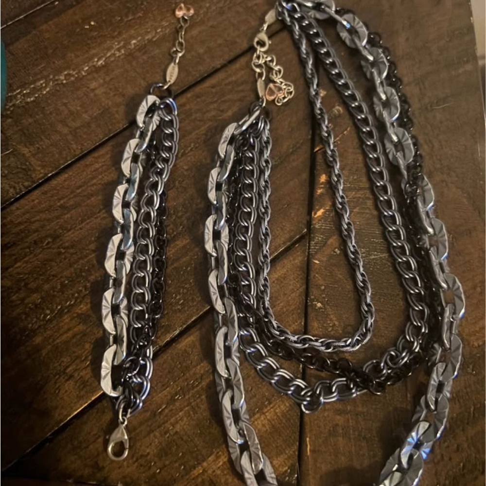 Sabika Winter 2017 Energy Chain Necklace and Bracelet